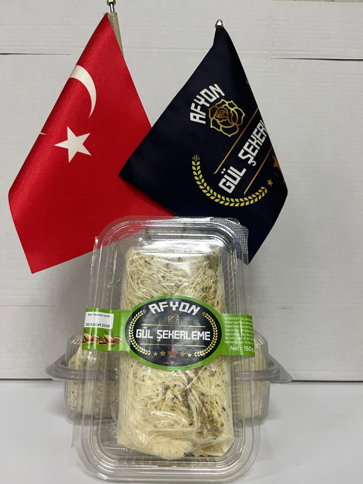 Kabarık Antep Fıstıklı Pişmaniye